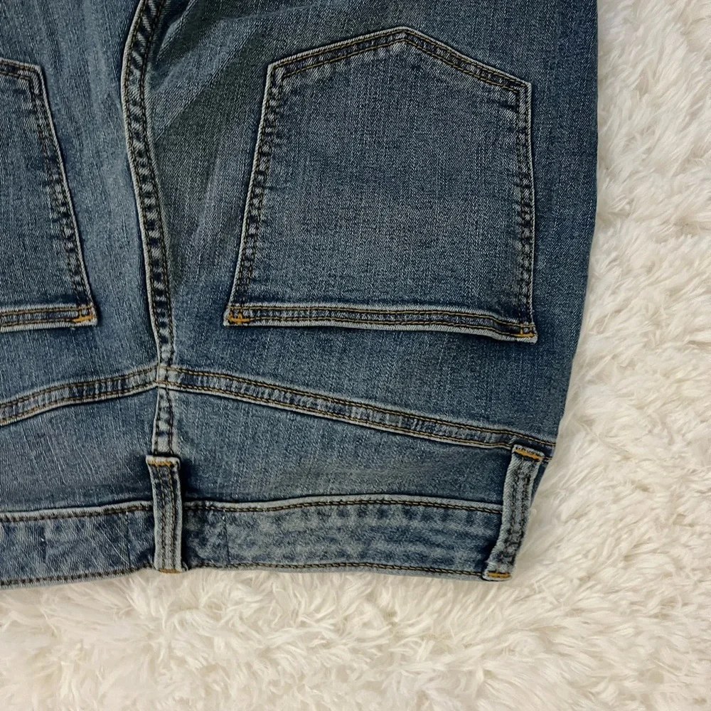Universal Thread High-rise Skinny Jean - Picture 2 of 4